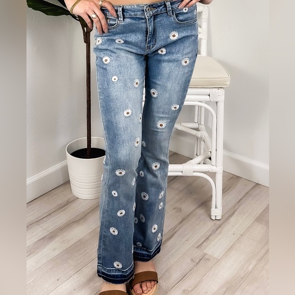 Anna-Kaci California size XXL denim daisy bell bottom jeans! Cotton spandex - Picture 1 of 11